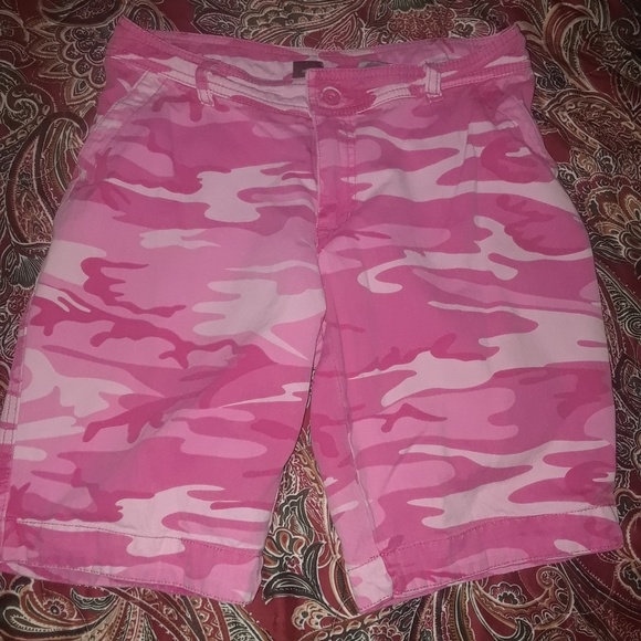 Lady Belle Pants - Pink Camo Shorts